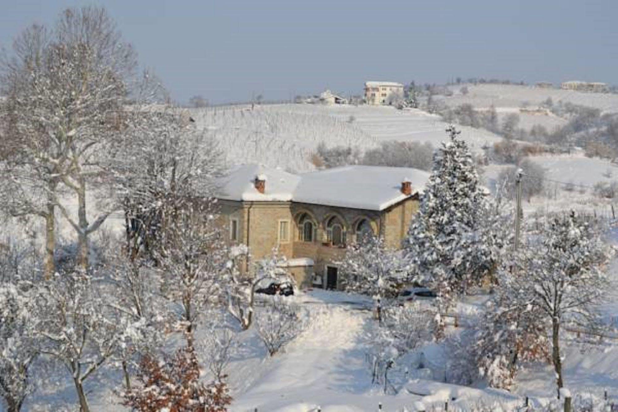 Agriturismo Costa Dei Platani Acqui Terme Ngoại thất bức ảnh